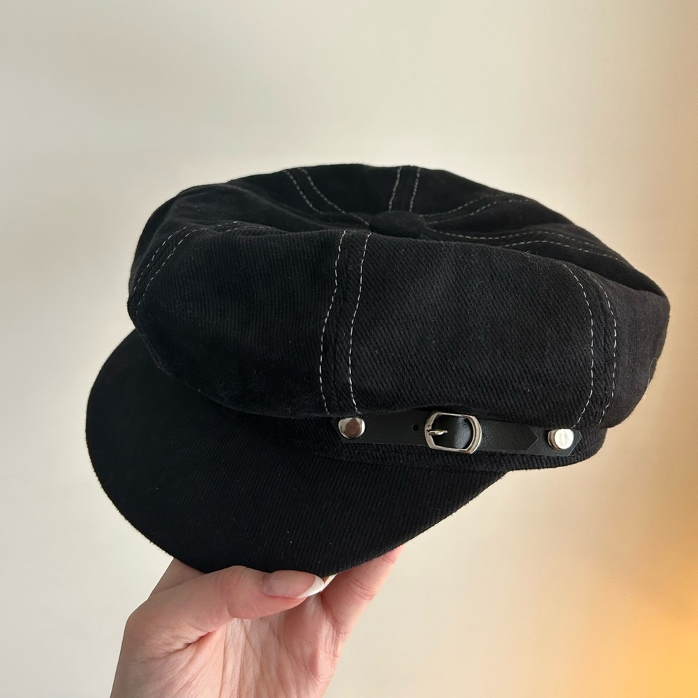 Black Cabbie Hat - Fashion Nova - OS - Brand New with Tags